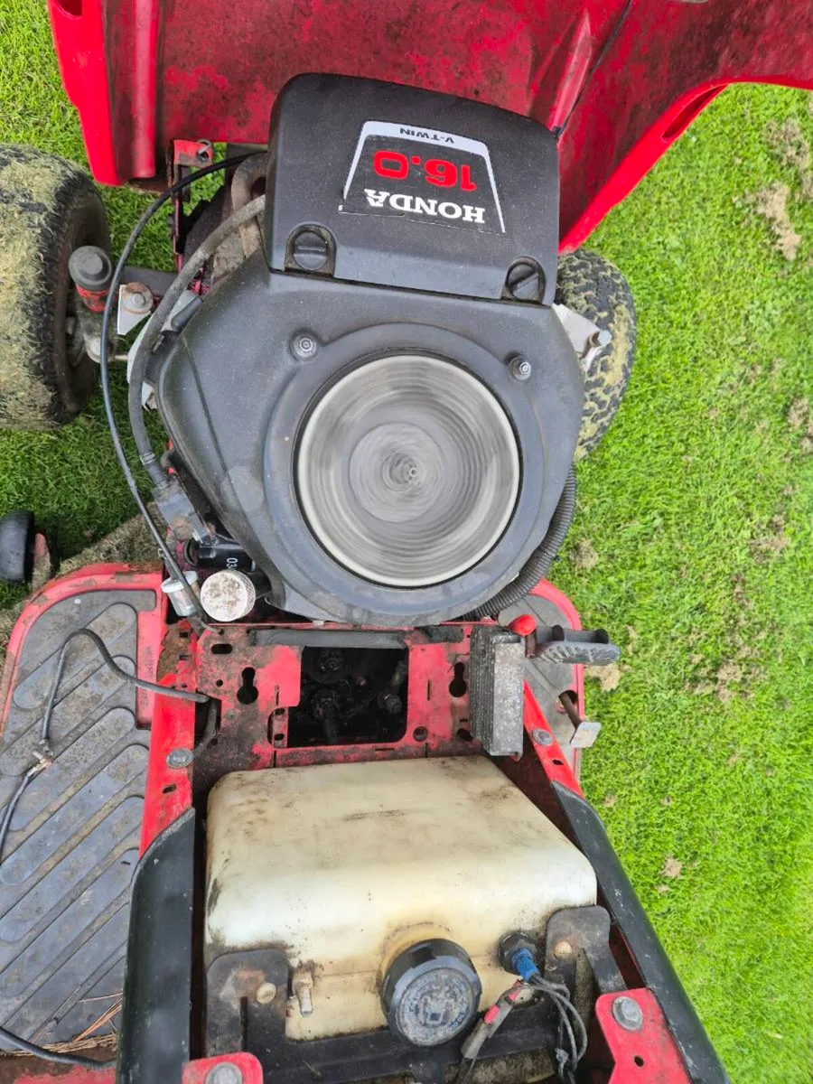 Countax c600 ride on mower - Image 3