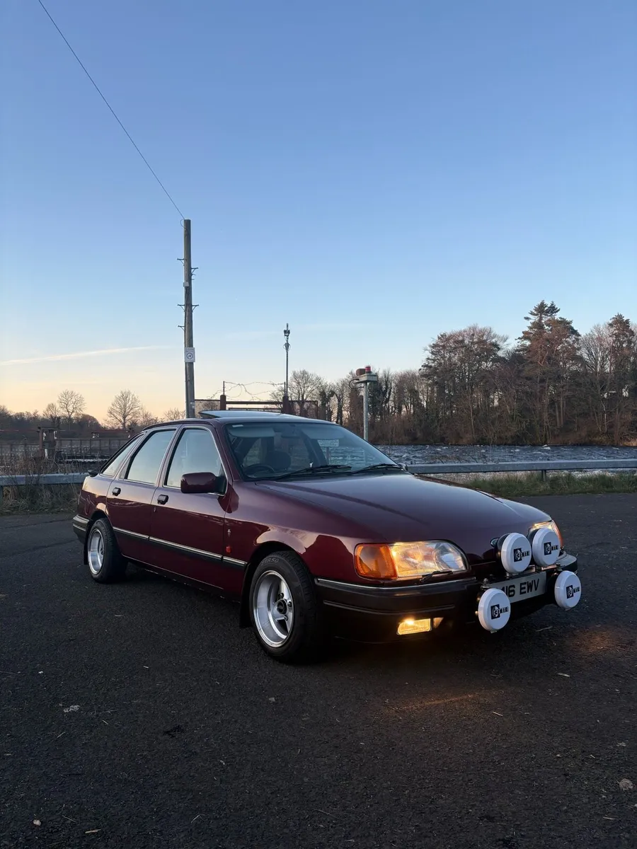 Ford SIERRA Hatchback 1991 - Image 1