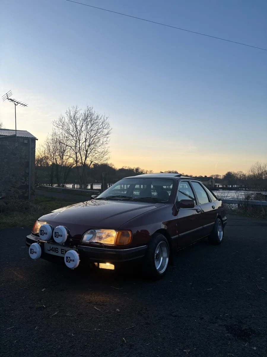 Ford SIERRA Hatchback 1991 - Image 3