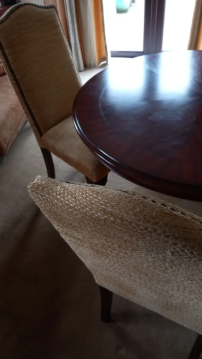 Dining Room Table and 4 chairs - Image 2