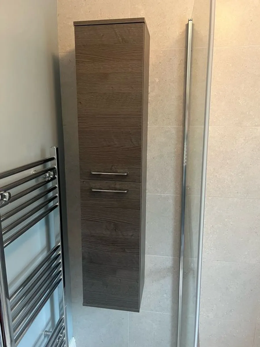 bathroom vanity and sink - Image 3