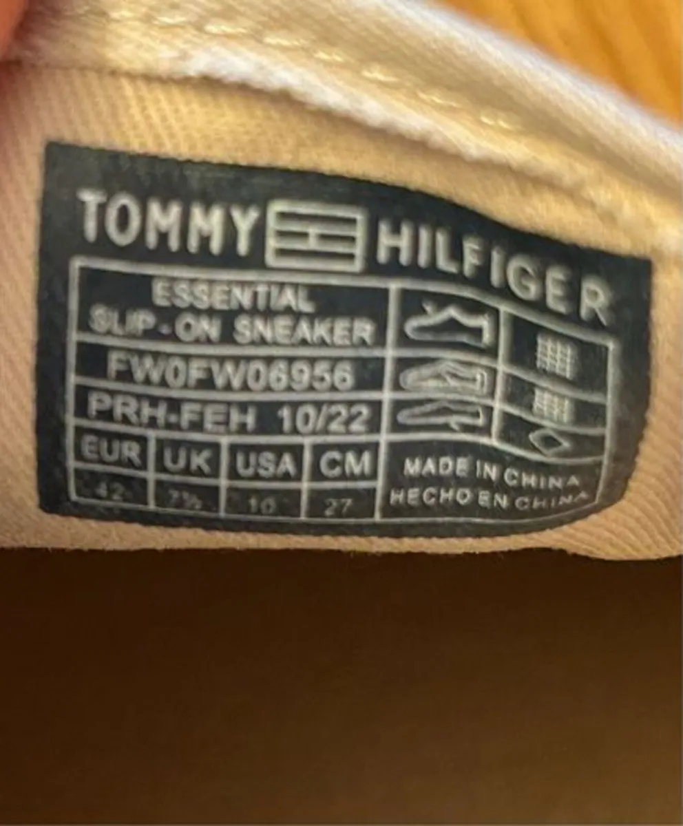 Tommy Hilfiger womens canvas shoes 7.5UK 42EU - Image 1