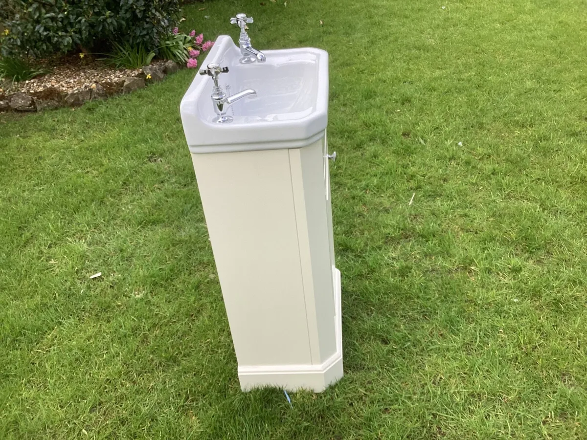 Bathroom cabinet with sink and taps - Image 3