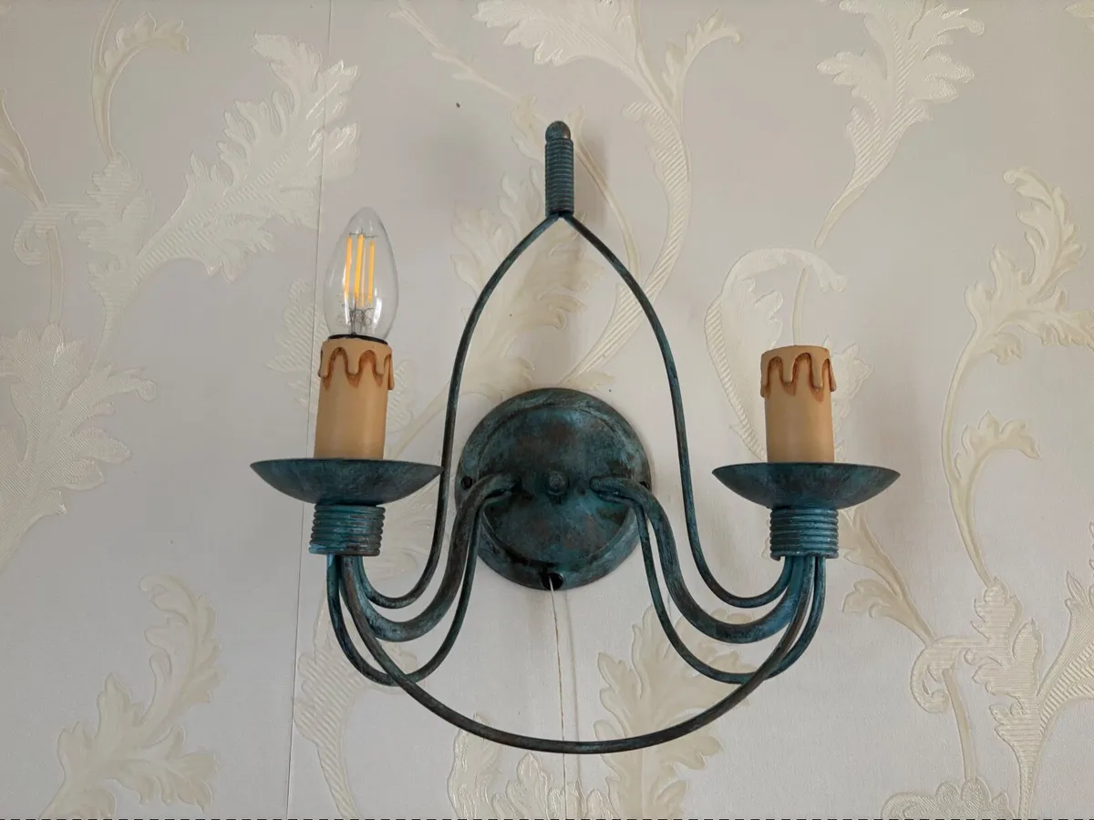 Chandelier & wall lights - Image 4