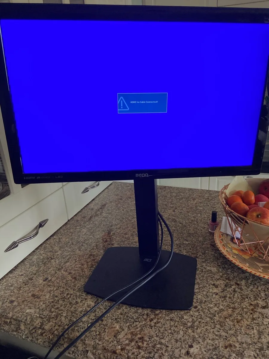 21 inch. Monitor - Image 2