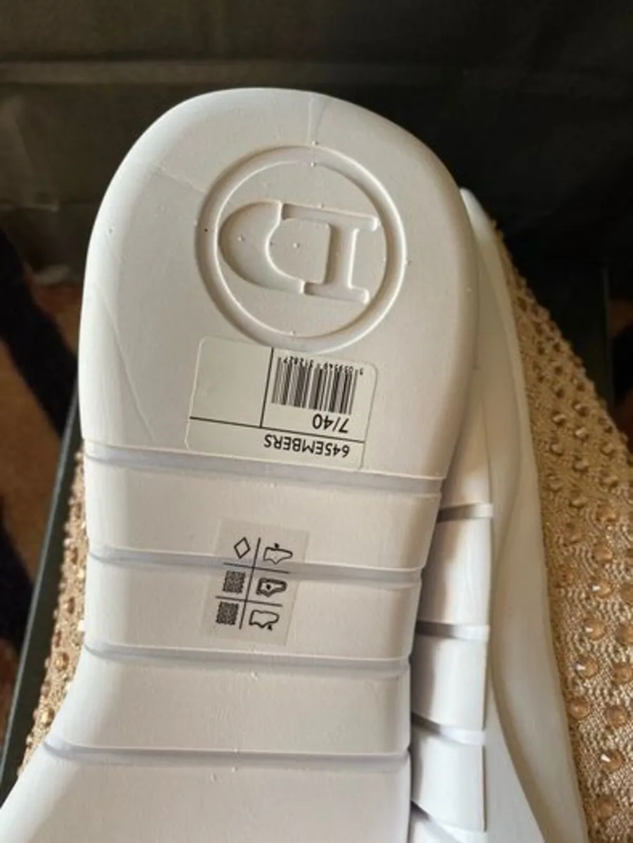 Dune London Embellished Trainers 7uk /40eu NEW - Image 2