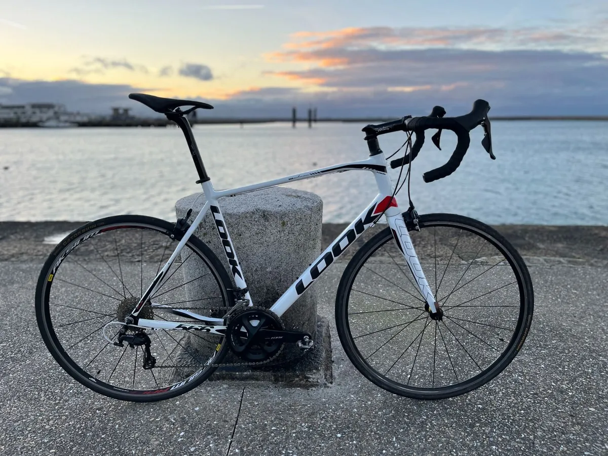 LOOK 566 Upgraded Full Carbon Road Bike - Image 2