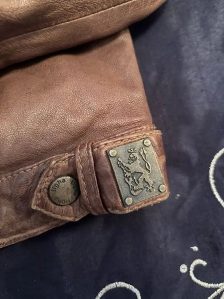 Womens Brown leather jacket size 12-14uk - Image 3