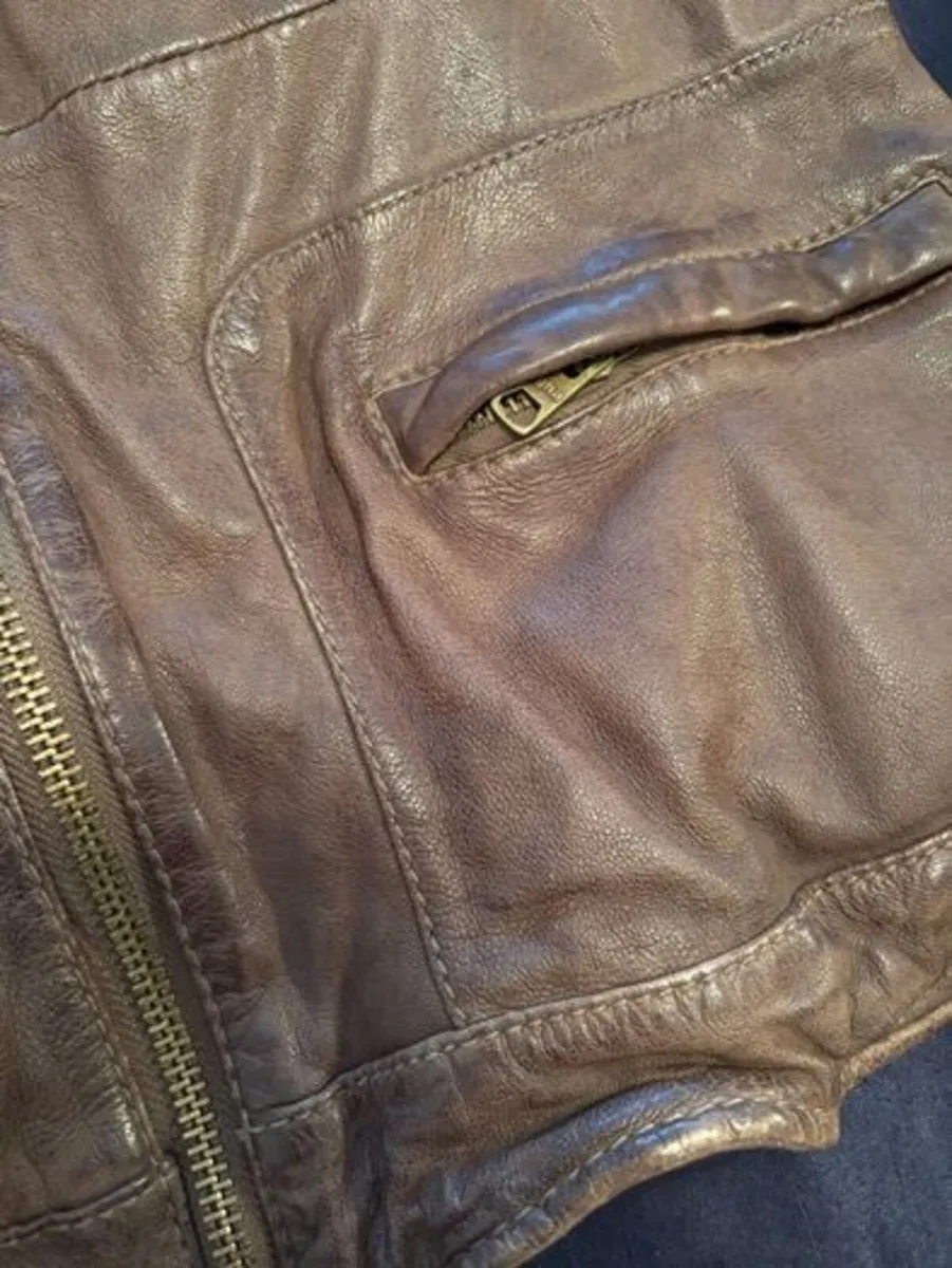 Womens Brown leather jacket size 12-14uk - Image 4