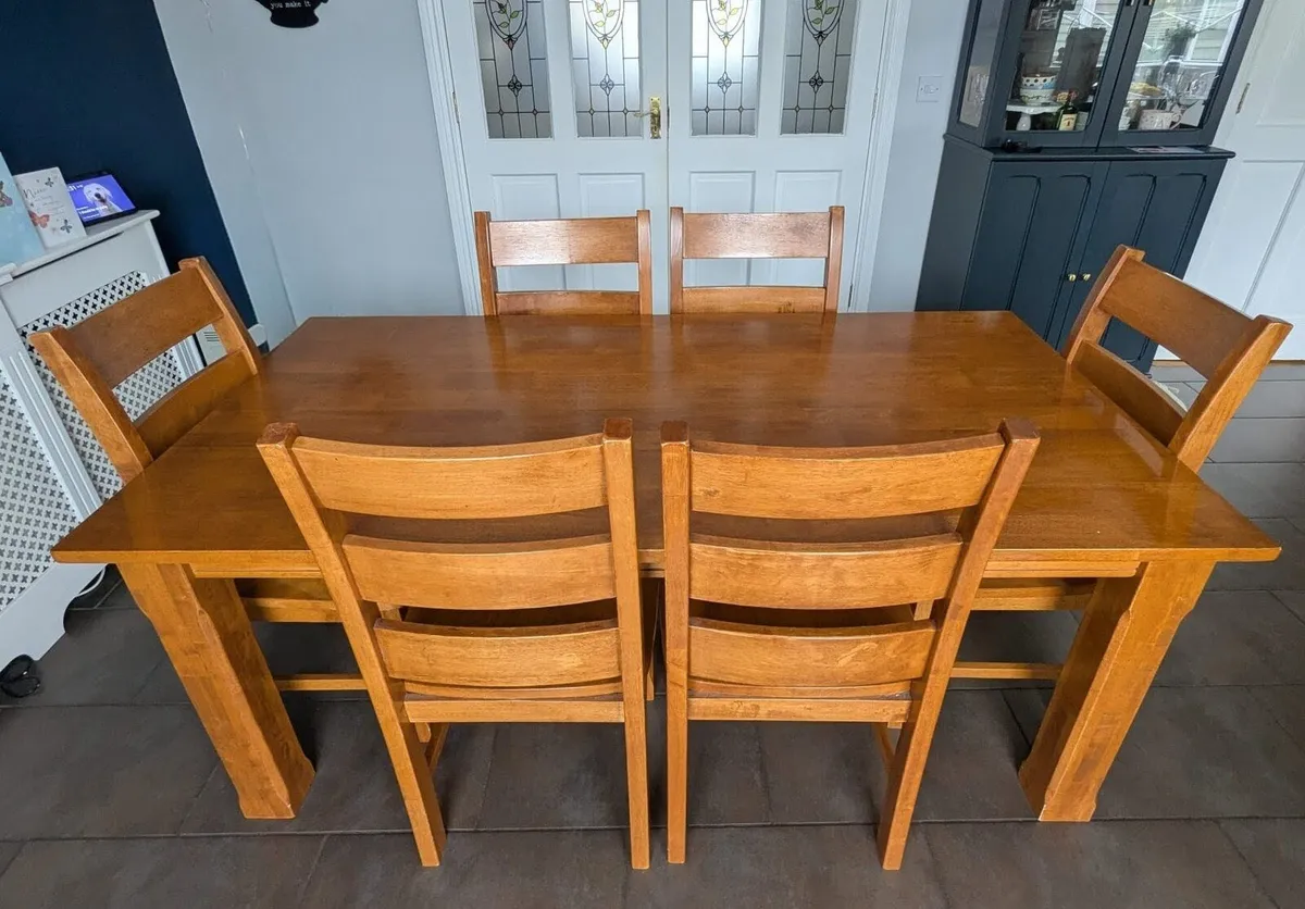 Table and Chairs - Image 1