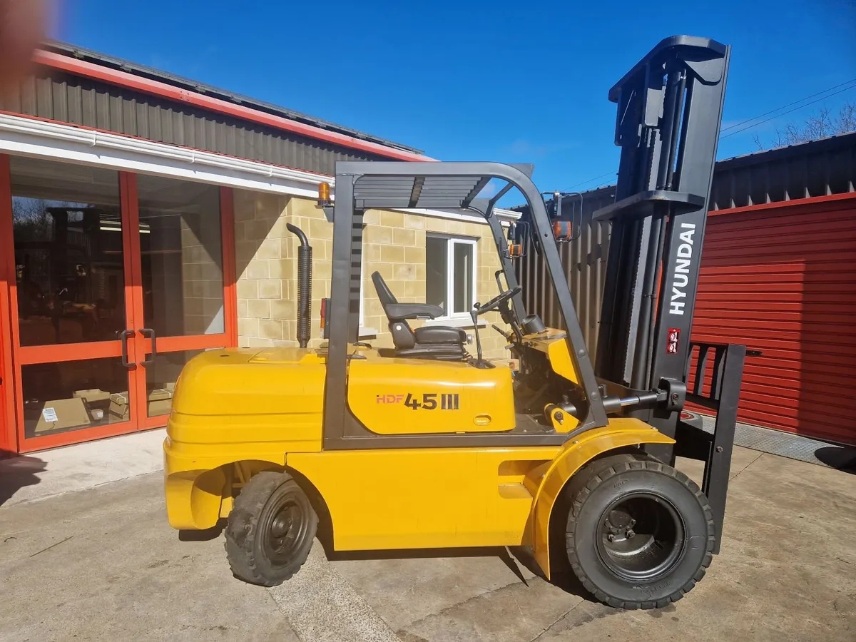 FORKLIFT HYUNDAI HDF45-111   4.5TON - Image 1