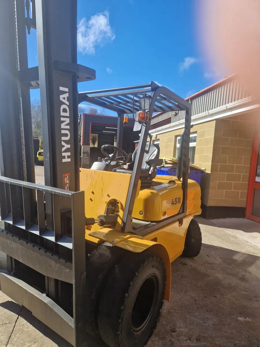 FORKLIFT HYUNDAI HDF45-111   4.5TON - Image 4