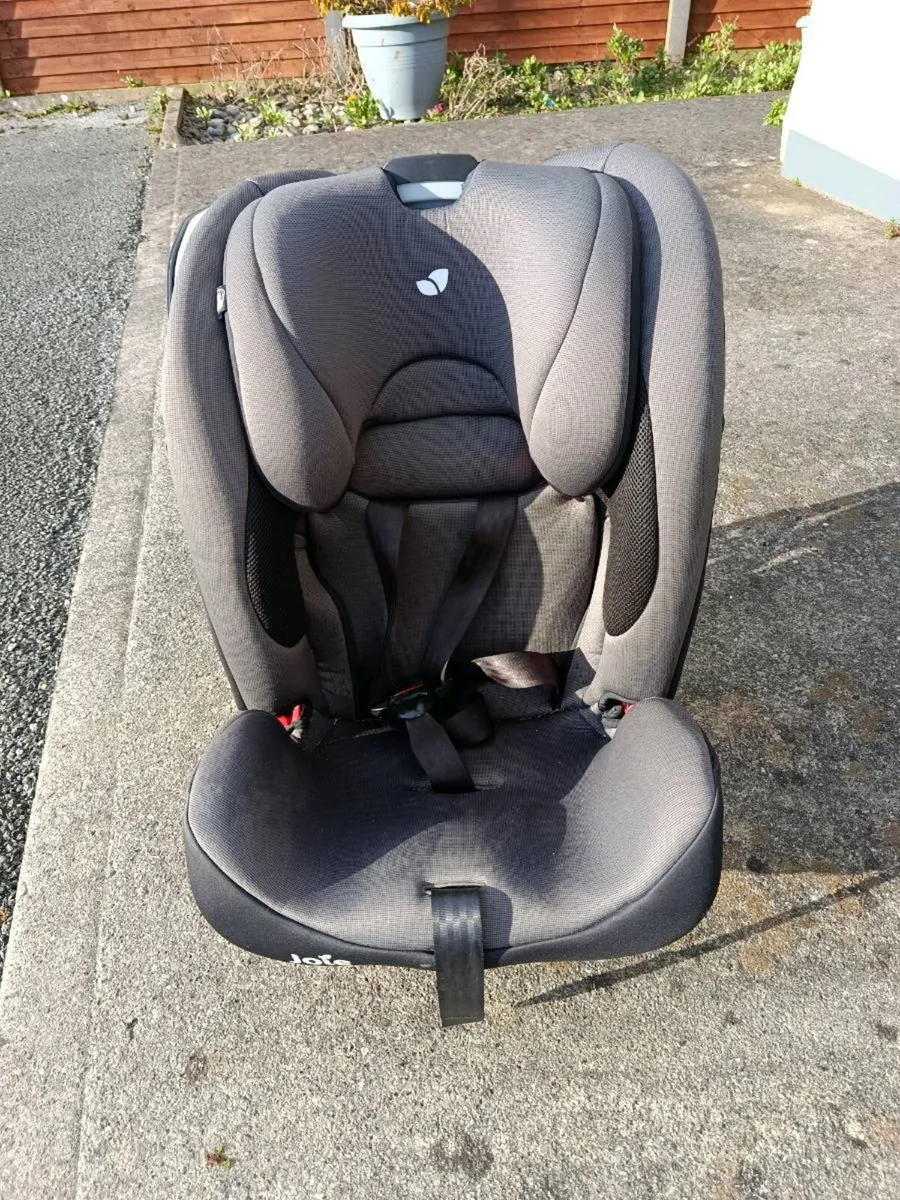 Joie Baby Car Seat - Image 1
