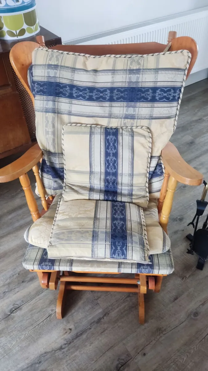 Rocking chair - Image 1