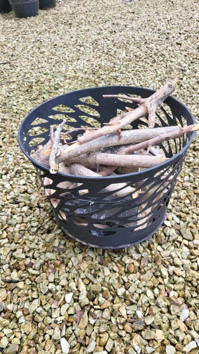 Outdoor Fire Pit, hardly used