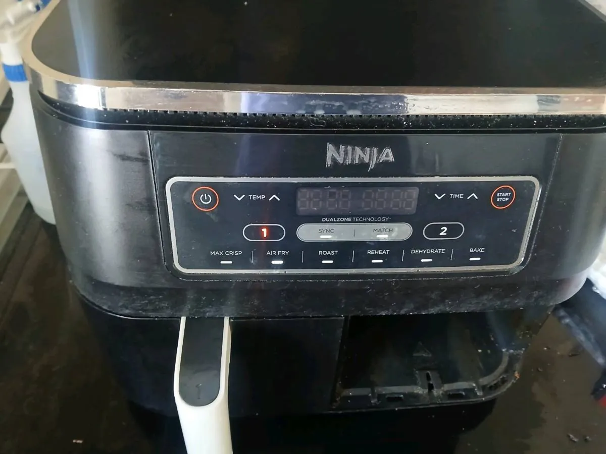 Air fryer - Image 2