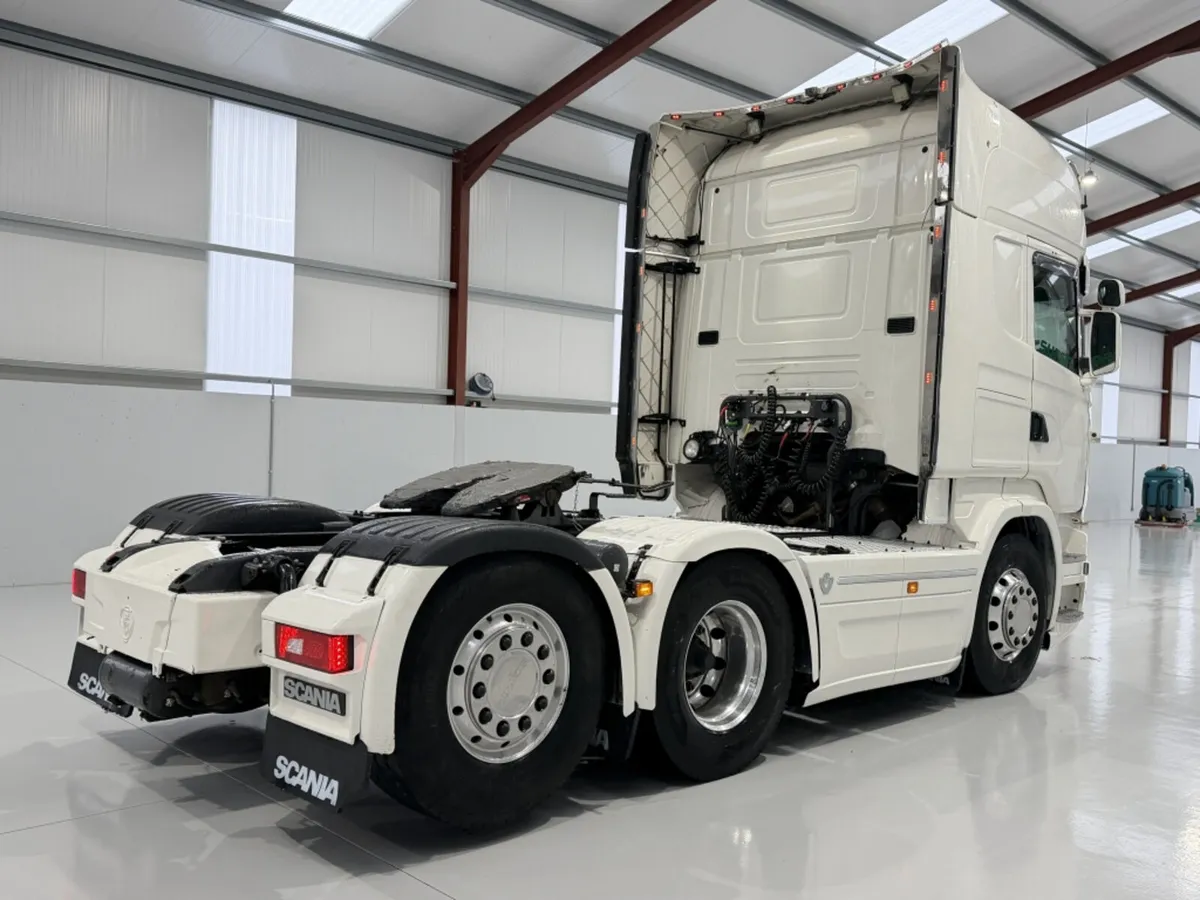 2015 SCANIA R580 TOPLINE - Image 4