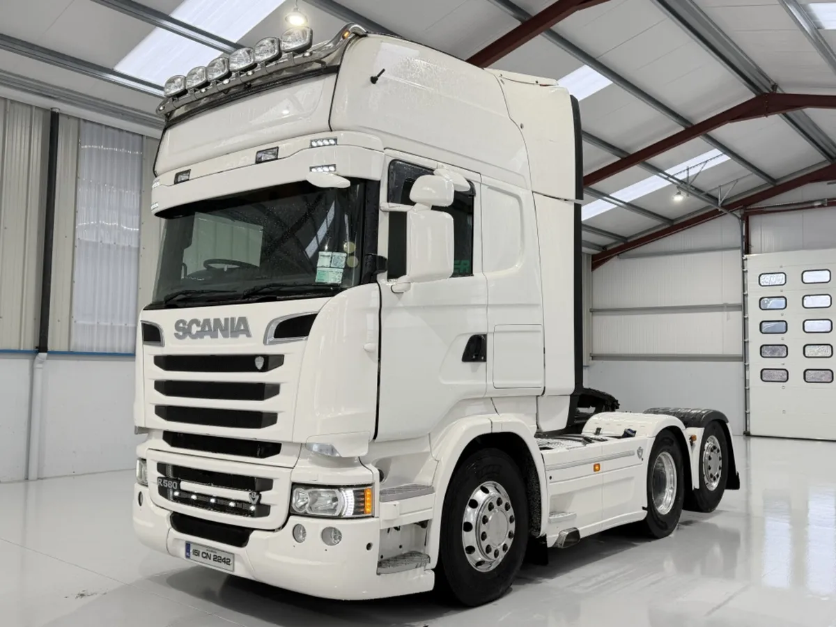 2015 SCANIA R580 TOPLINE - Image 2