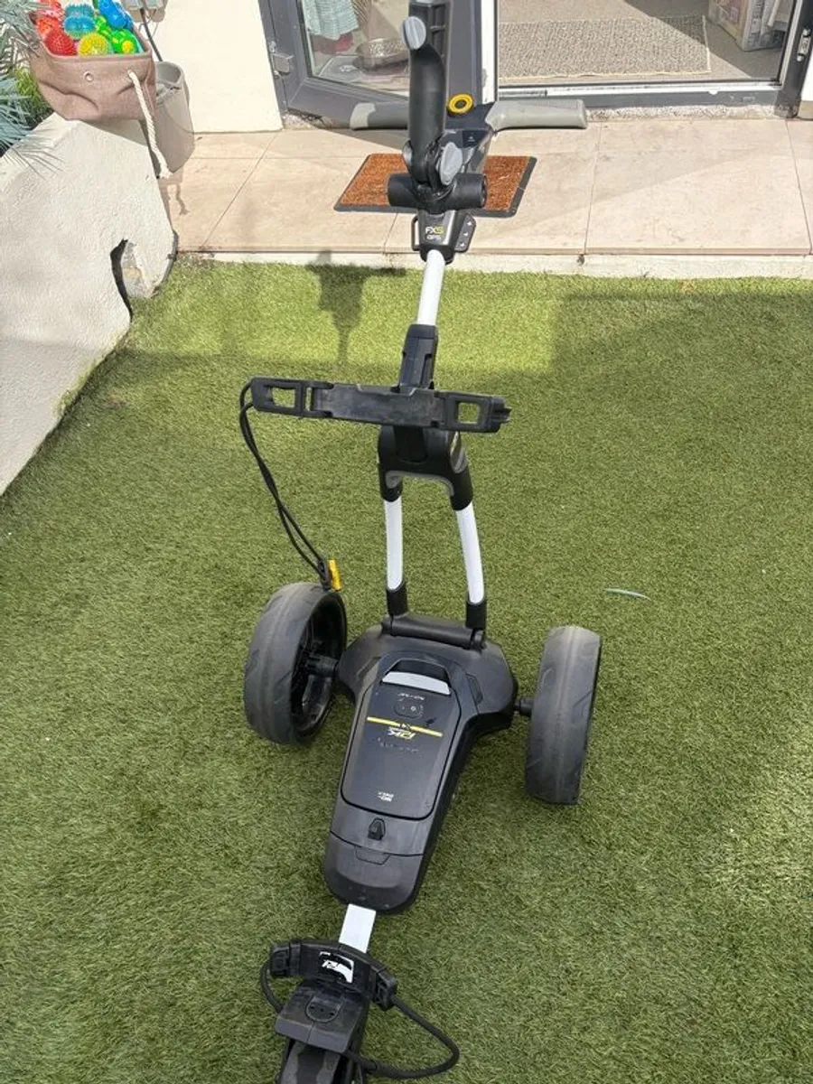 Powakaddy Electric Golf Trolley - Image 1