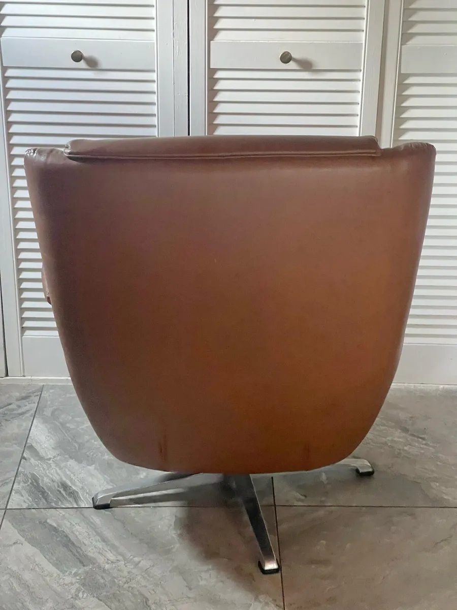 Mid century egg chair - Image 3