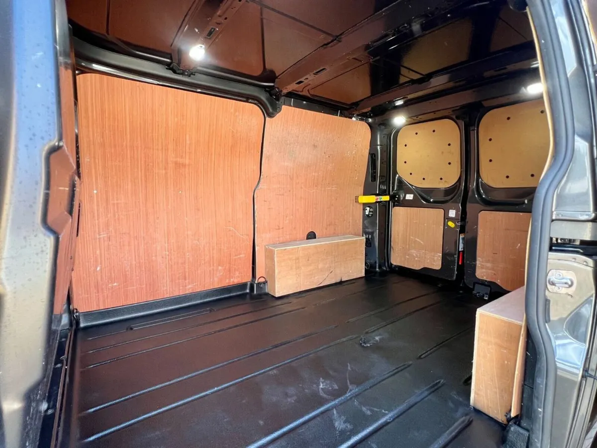 2021 Ford Transit Custom Low Roof Panel Van - Image 4