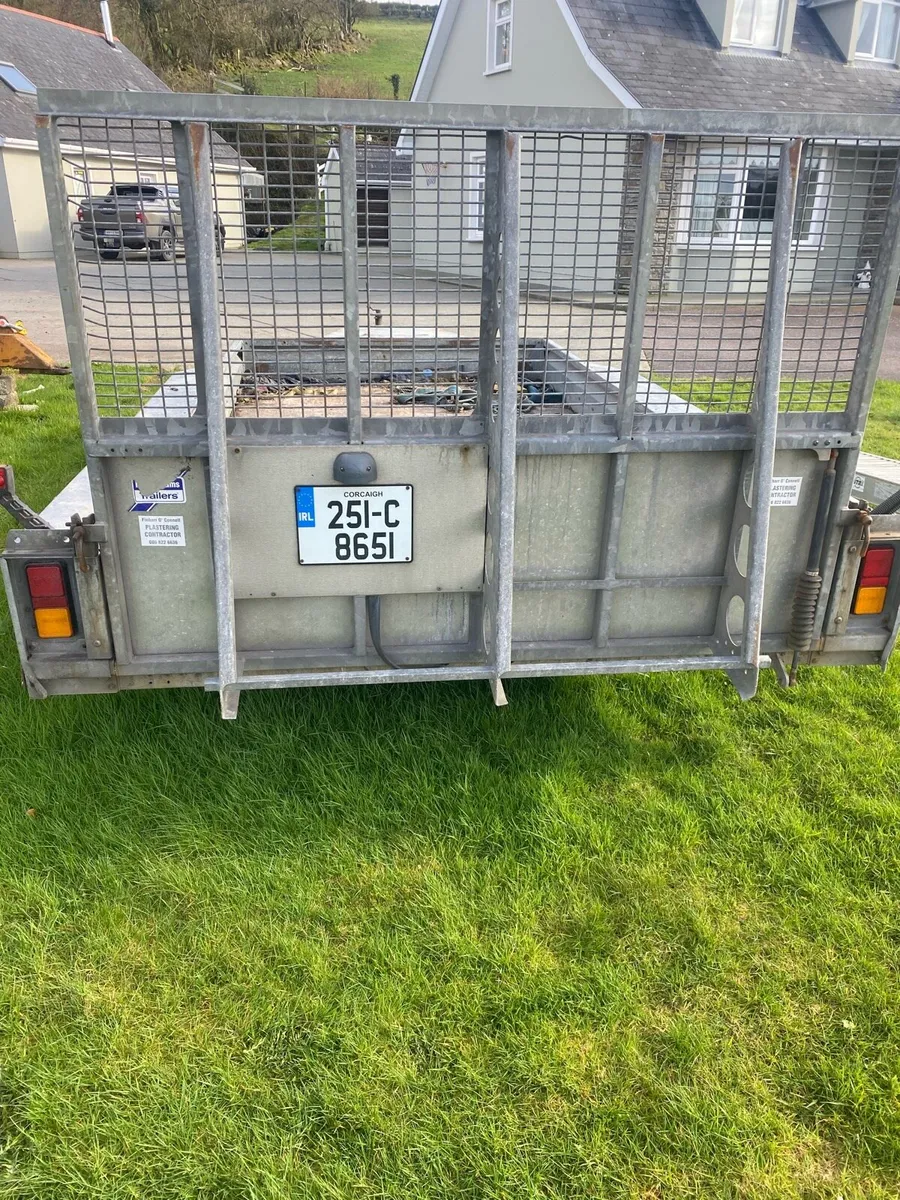 Ivor William trailer - Image 1