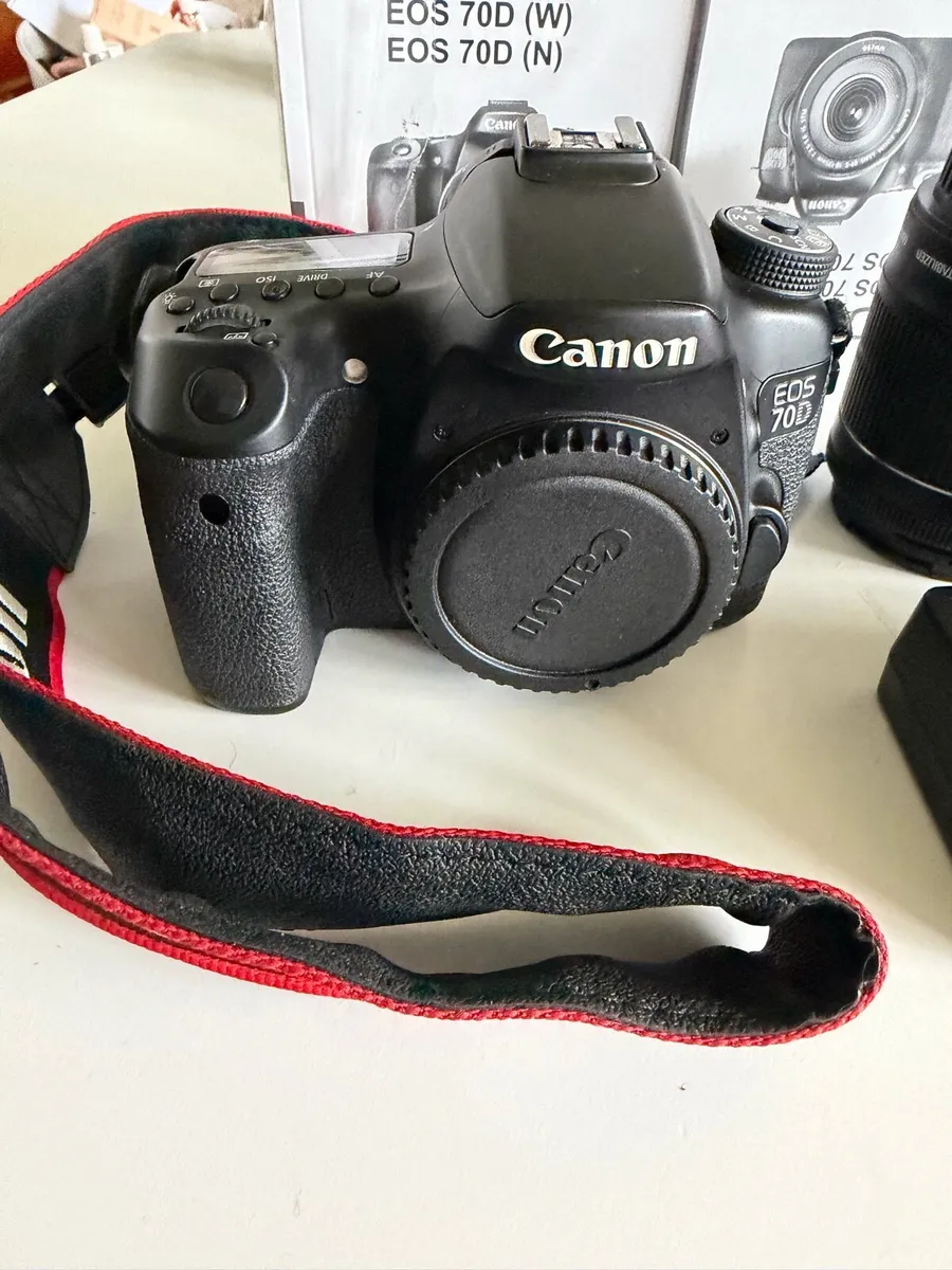 Canon EOS 70D camera - Image 1