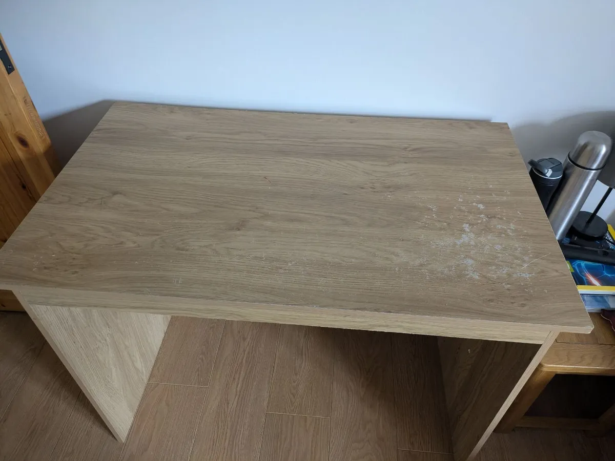 Desk and chair - Image 3