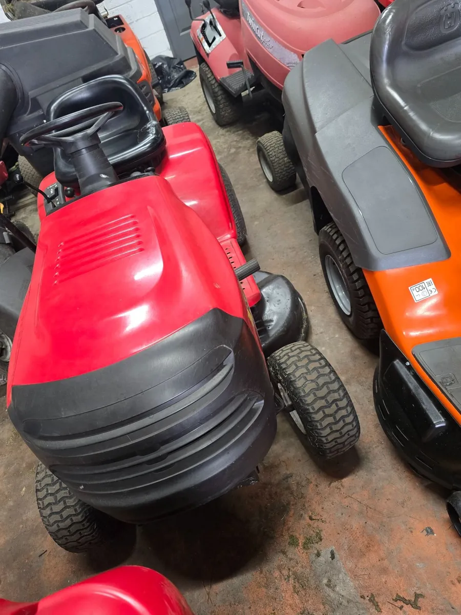 Ride on mowers - Image 1