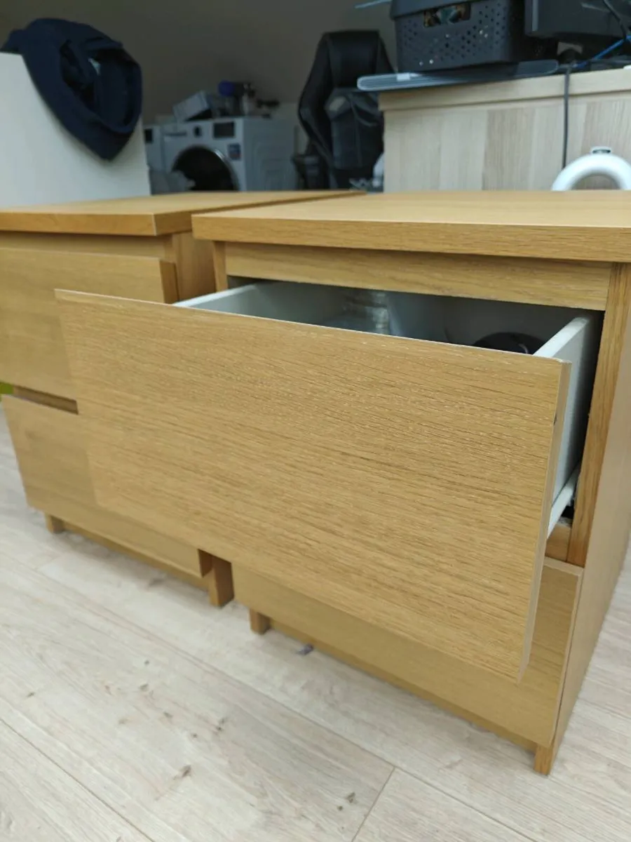 Set of 2 IKEA MALM bedside tables - Image 2