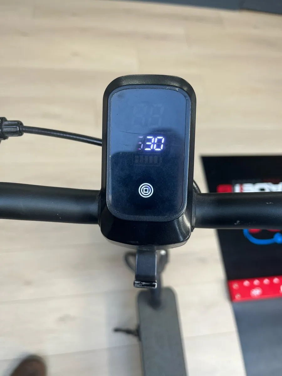 Electric scooter - Image 3