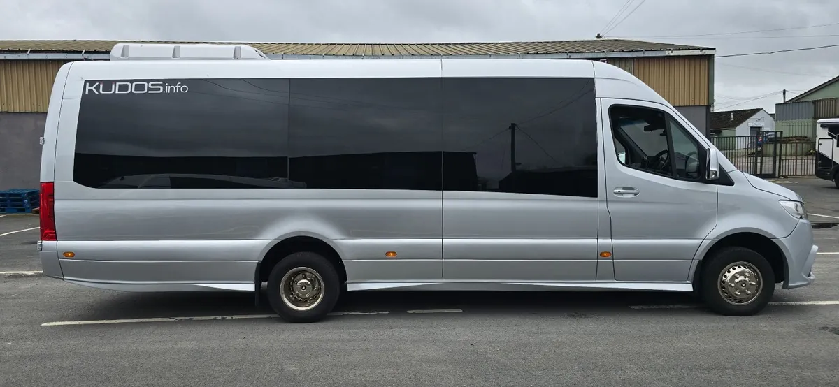 Mercedes-Benz Sprinter 2021 - Image 2