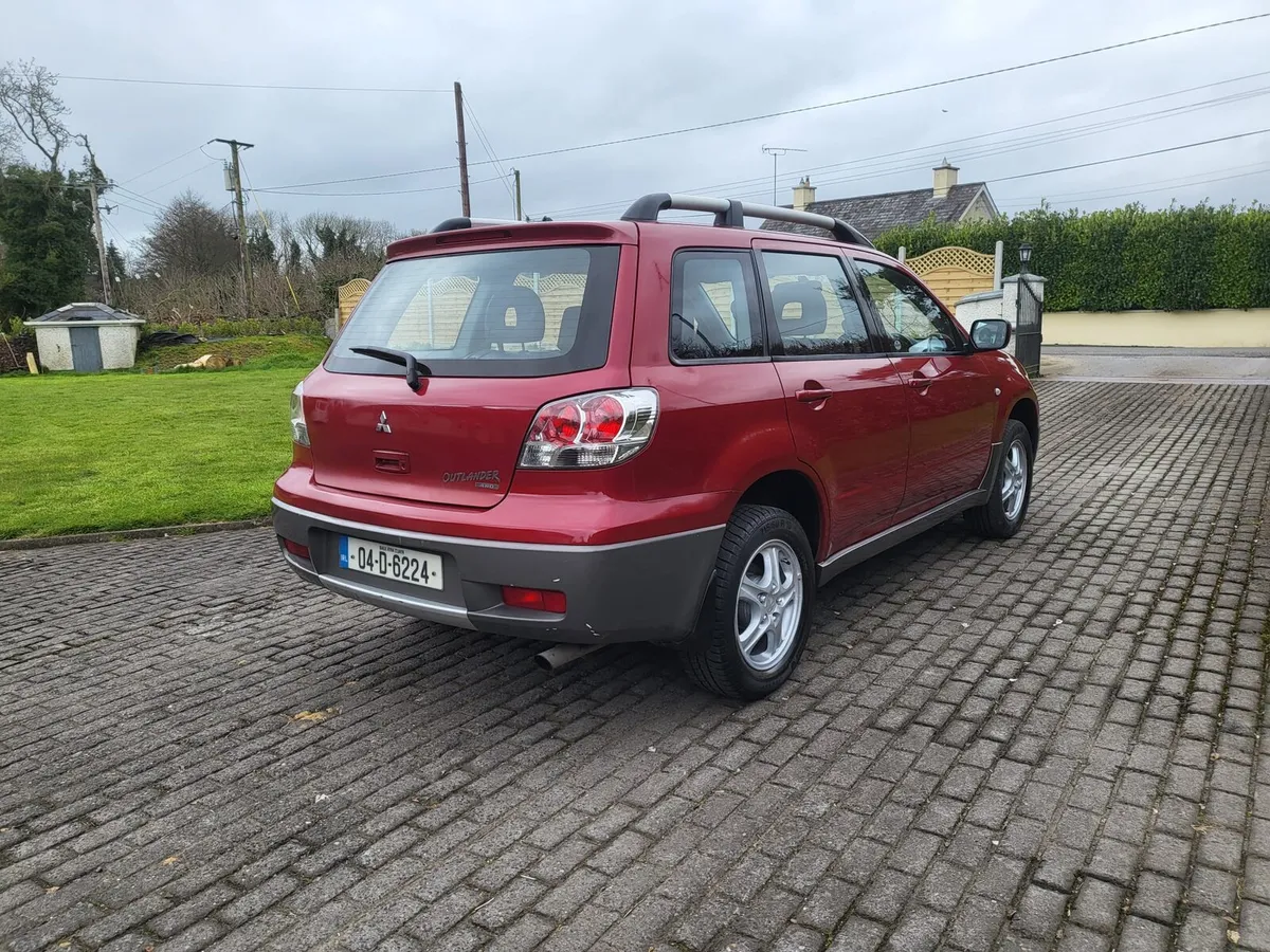 Mitsubishi Outlander - Image 2