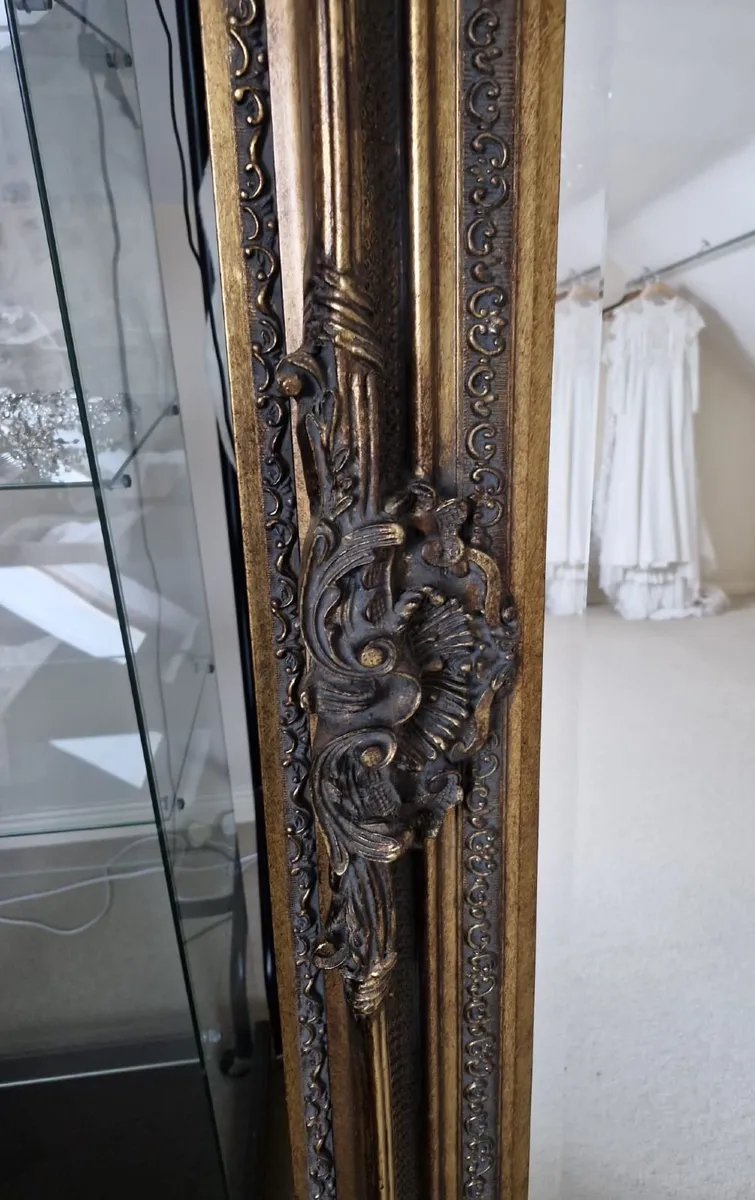 Large 7ft x 5ft ornate gilt mirror - Image 3