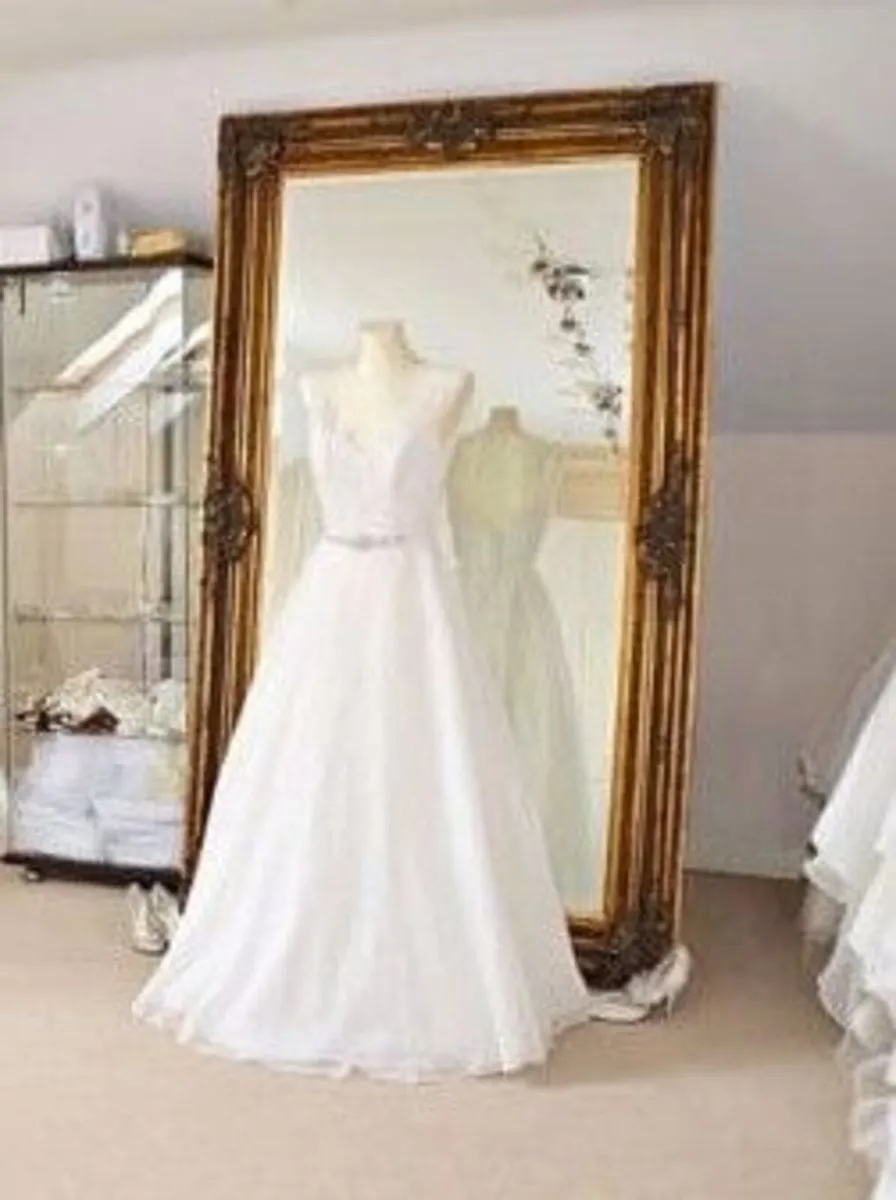 Large 7ft x 5ft ornate gilt mirror - Image 1