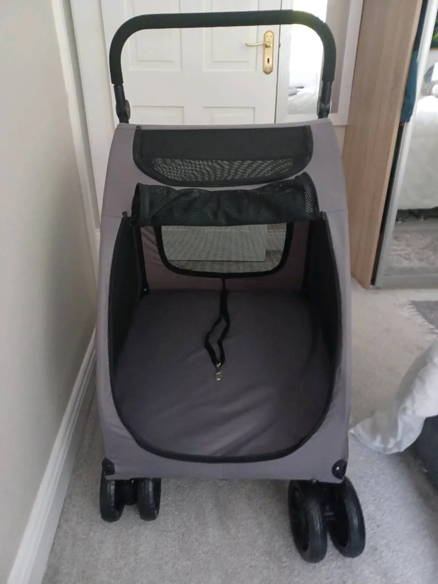 Large Sized 4-Wheel Dog/Pet Stroller - Image 1
