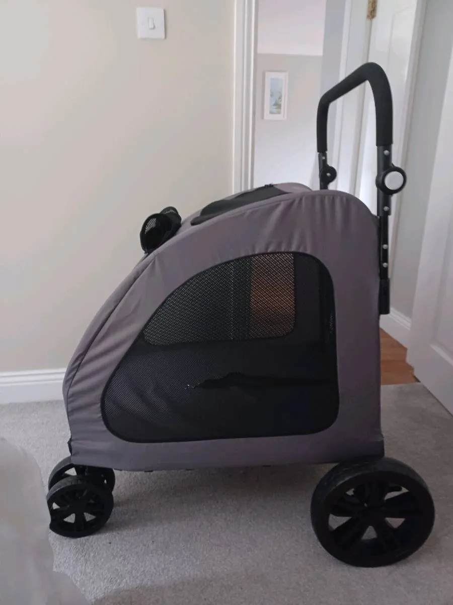 Large Sized 4-Wheel Dog/Pet Stroller - Image 4