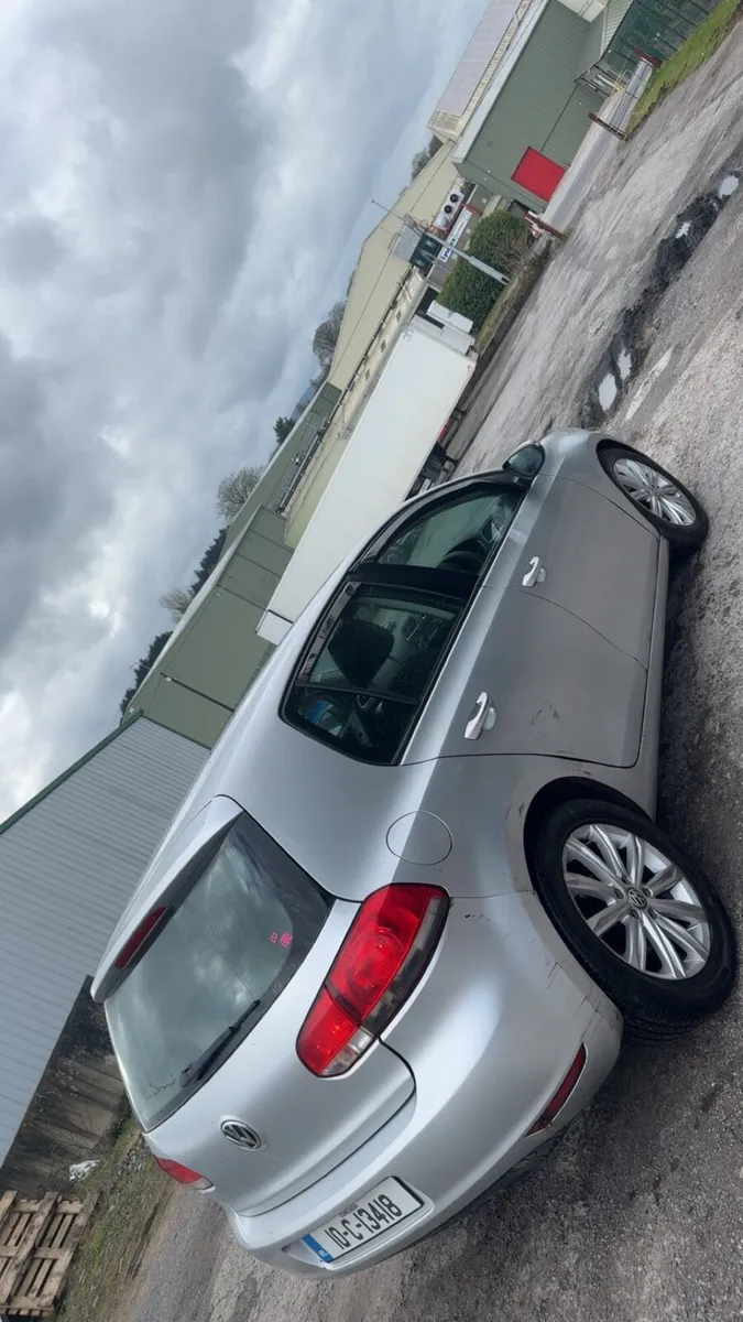 2010 vw golf - Image 4