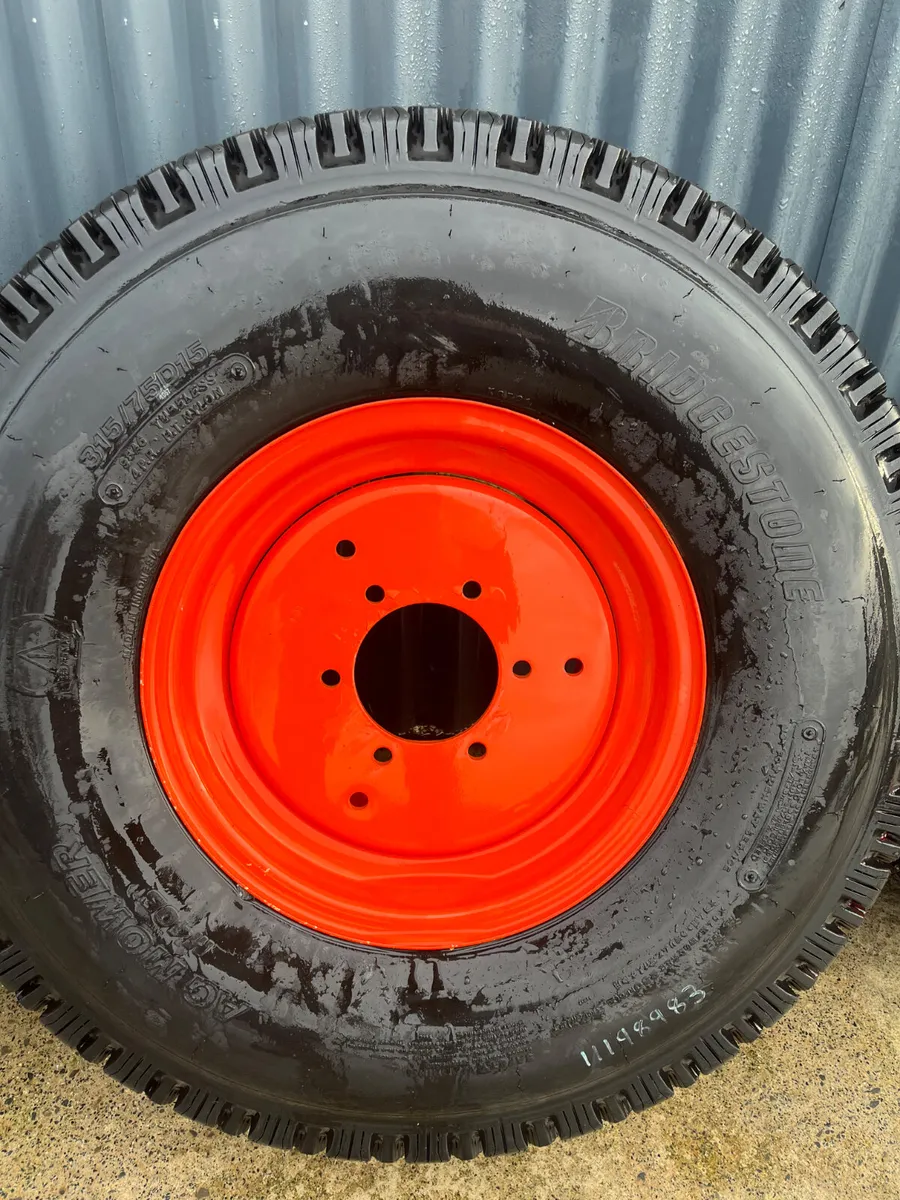 Compact Tractor/Lawnmower Wheels - Image 4