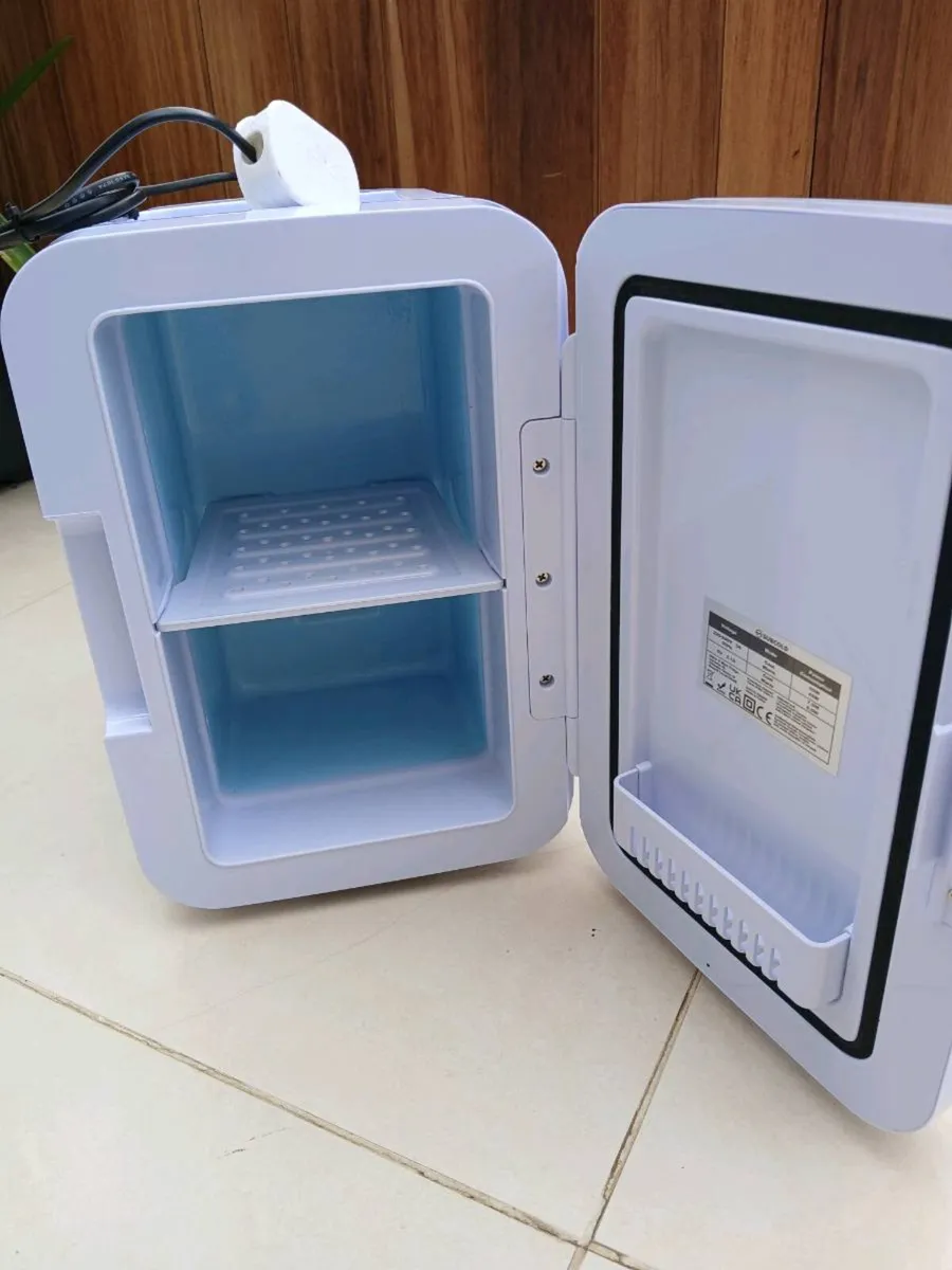 SubCold Mini fridge - Image 2