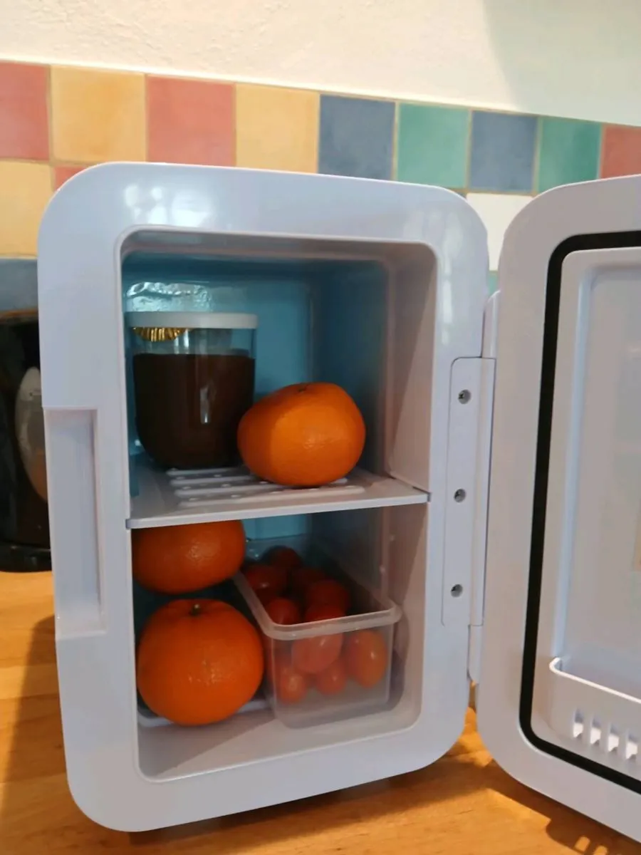 SubCold Mini fridge - Image 4