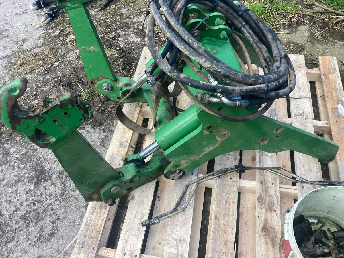 Front linkage - Image 1