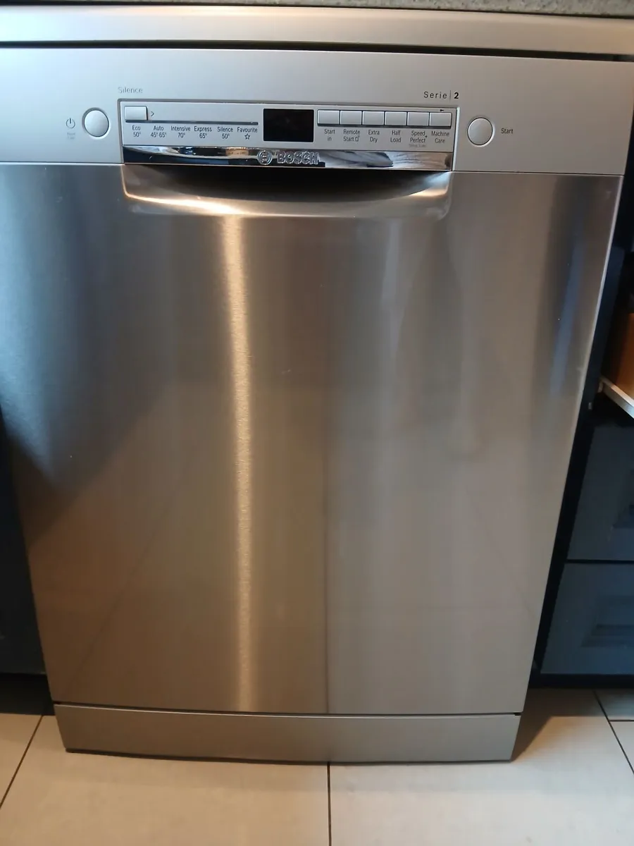BOSCH Series 2 Dishwasher silver freestandinv - Image 4