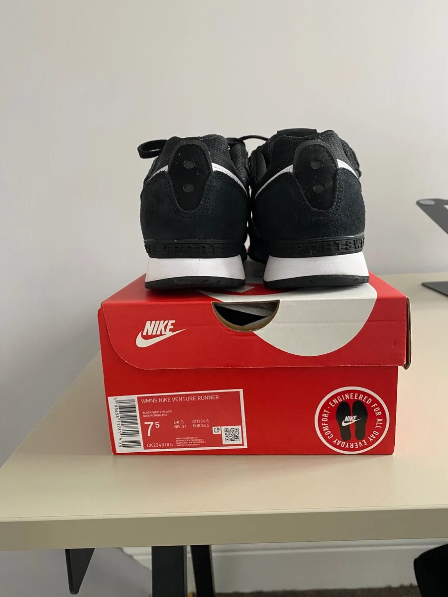 Nike Trainers - Image 3