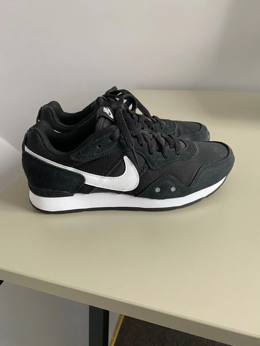 Nike Trainers - Image 4