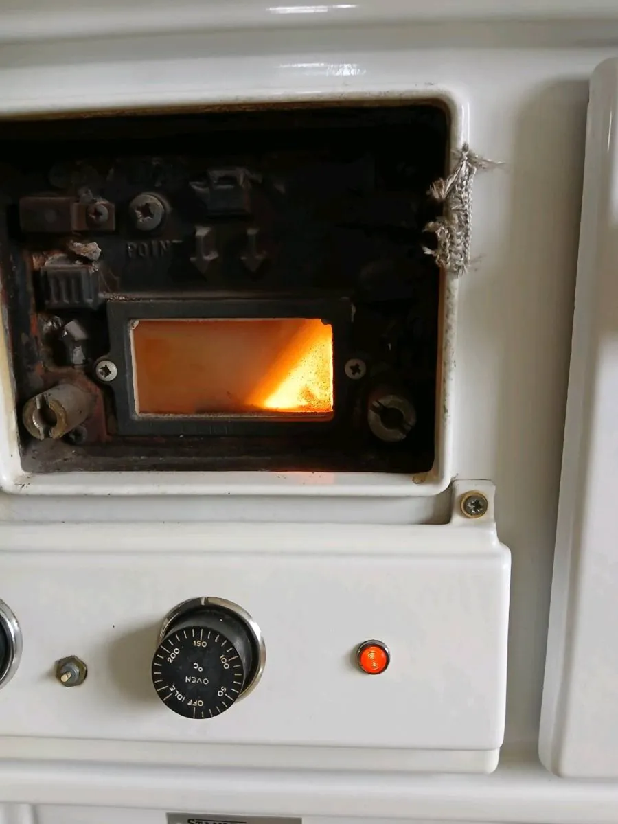 Stanley oil range - Image 3