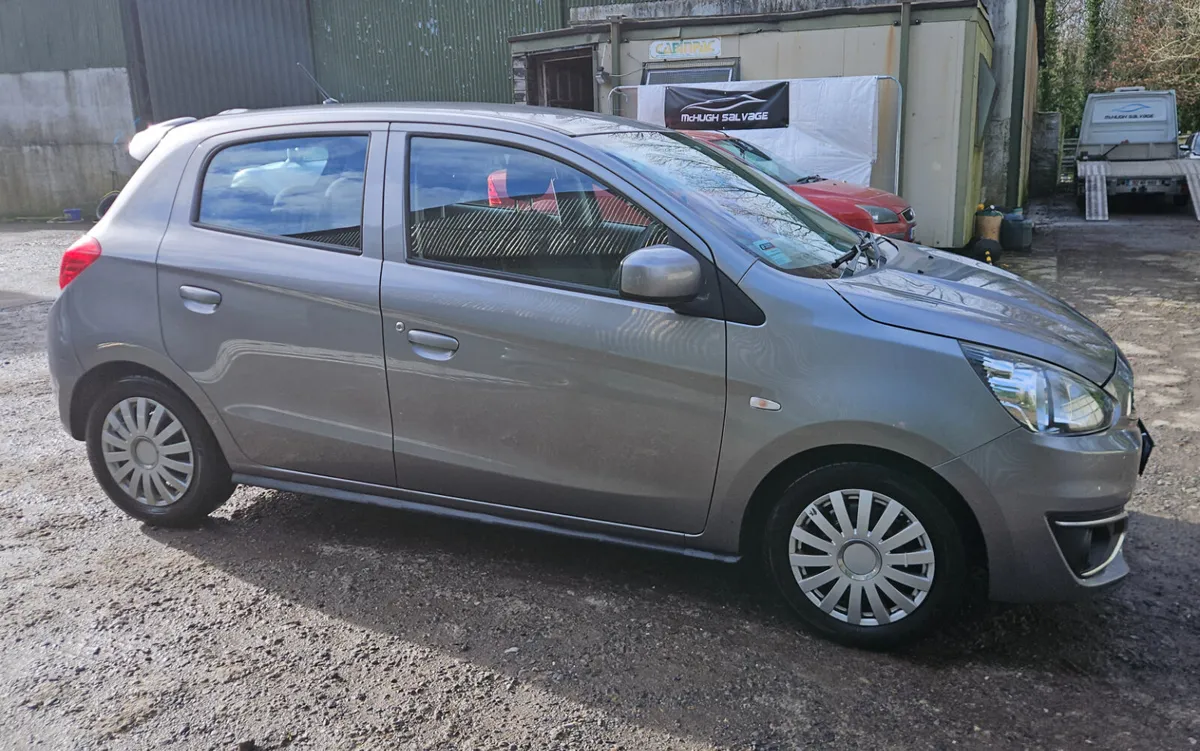 Mitsubishi spacestar 2017 1ltr petrol 88km manual - Image 3