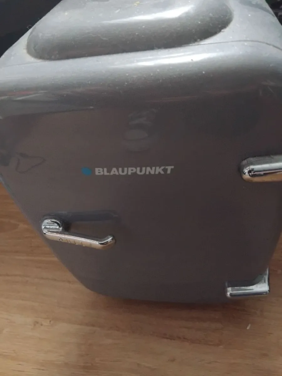 mini fridge - Image 2