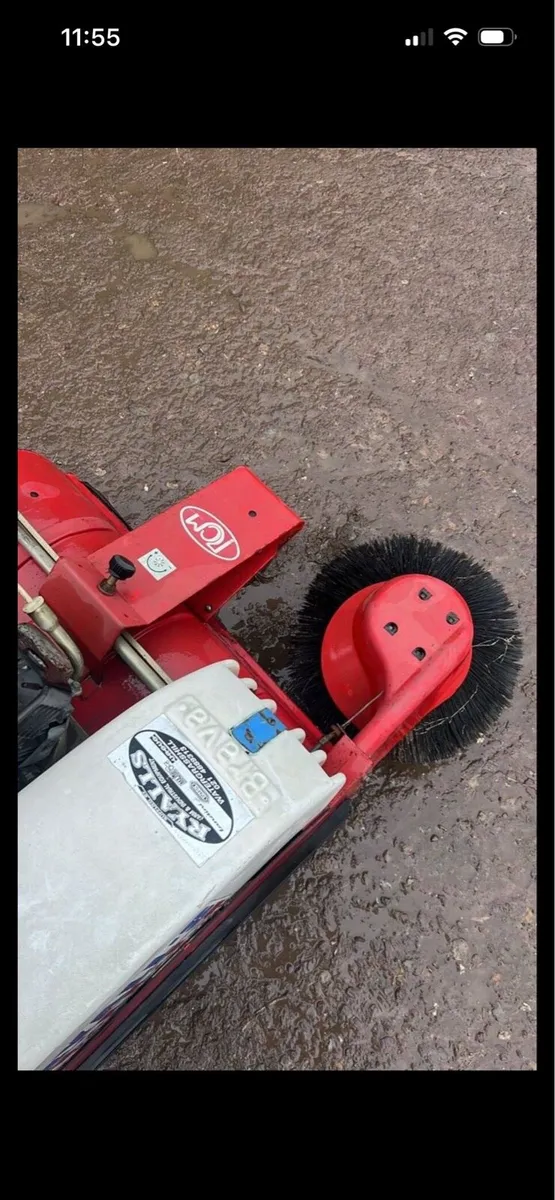 Walk behind Petrol Sweeper & Collector Brush - Image 4
