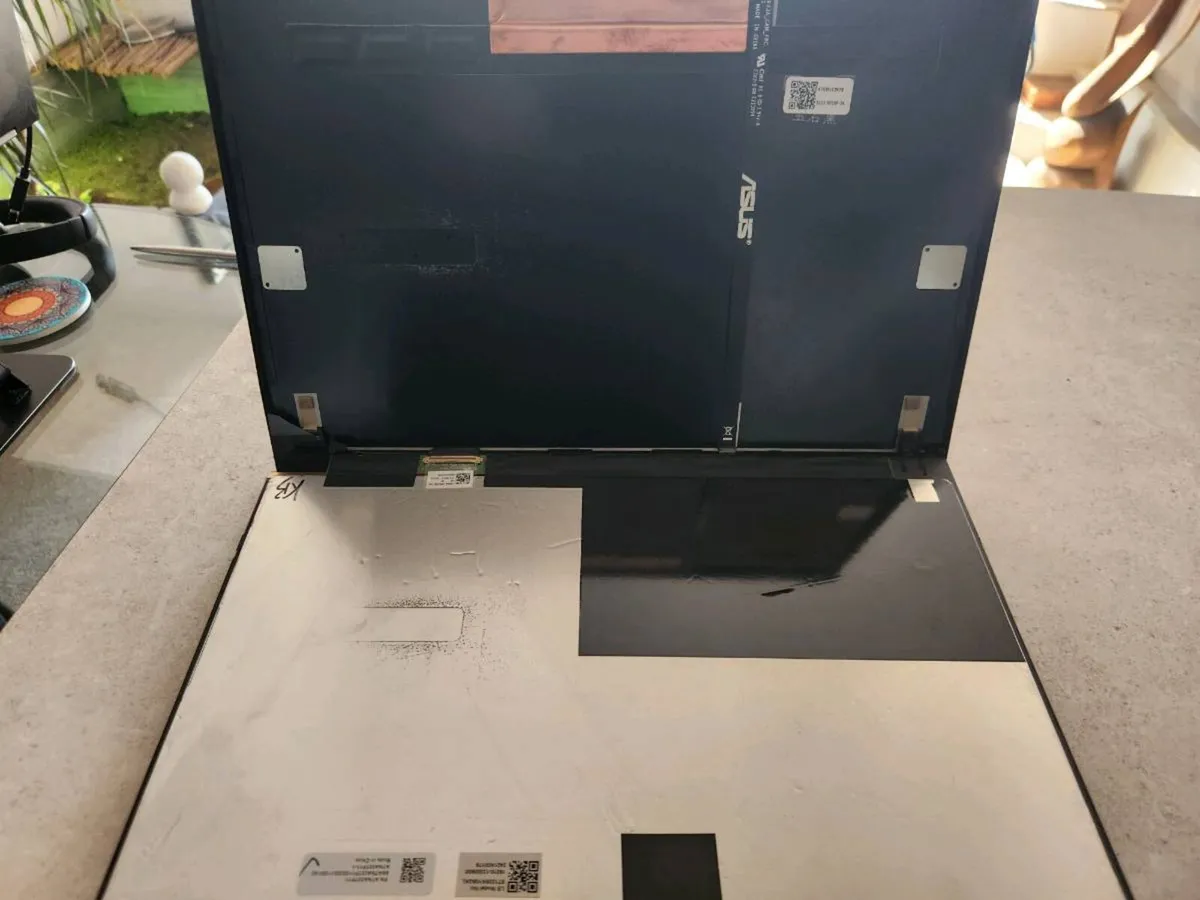 ASUS ZenBook Flip S – Spares/Repairs | Intel i7 11 - Image 2